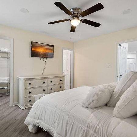 Cozy 2 Bedroom Duplex In Charlotte, Jacuzzi, Sleeps 6 Plus 2 Esterno foto