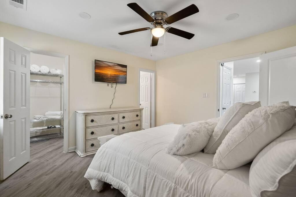 Cozy 2 Bedroom Duplex In Charlotte, Jacuzzi, Sleeps 6 Plus 2 Esterno foto