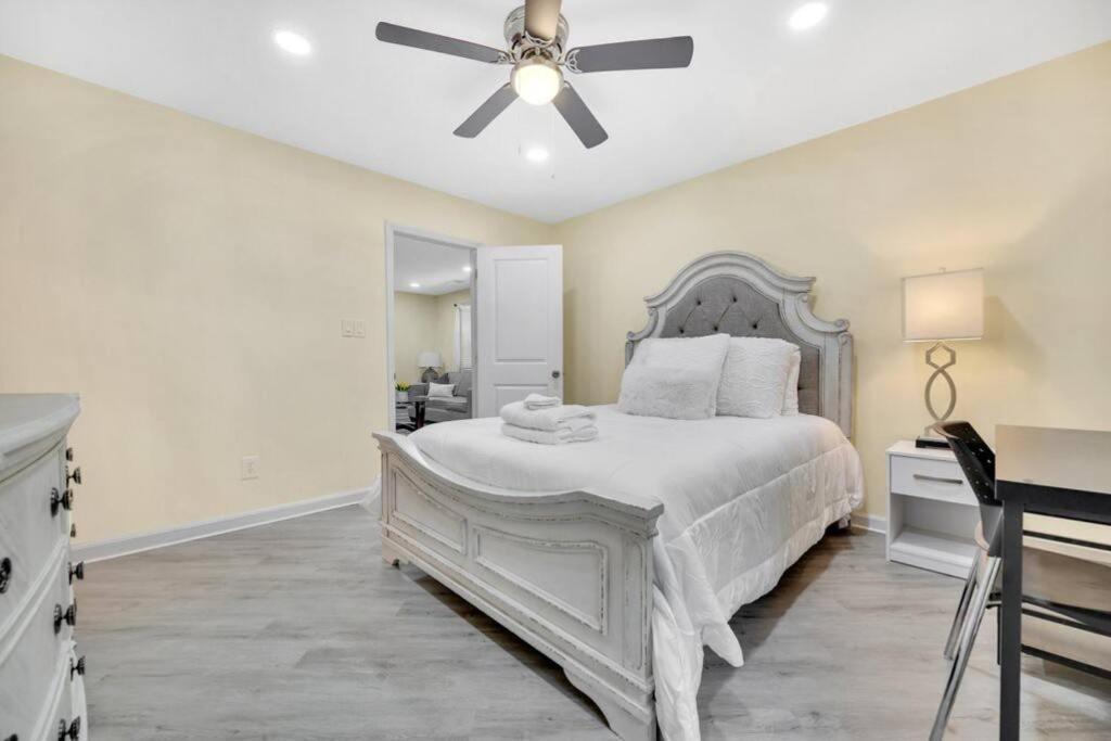 Cozy 2 Bedroom Duplex In Charlotte, Jacuzzi, Sleeps 6 Plus 2 Esterno foto